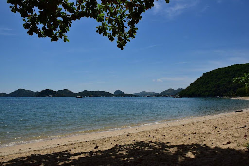 Pantai Pede, the town beach in Labuan Bajo