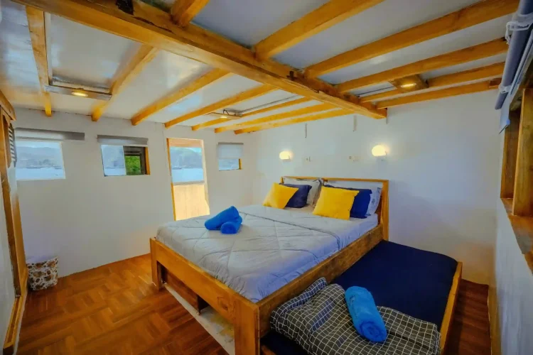 Lamborajo 1 Phinisi Master Ocean Cabin