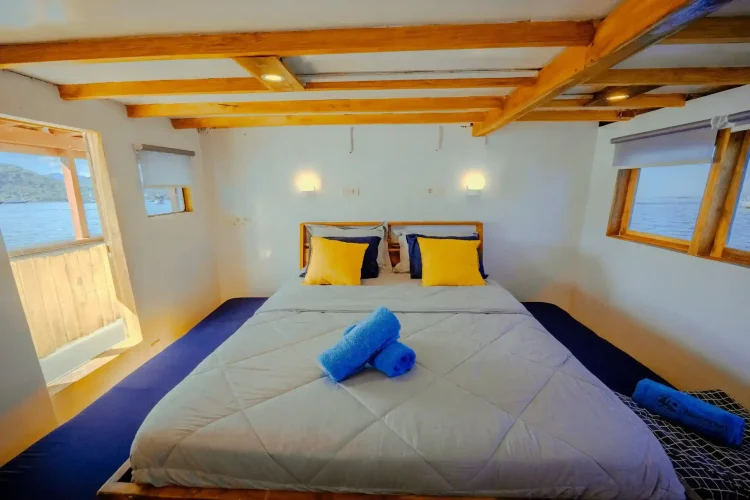 Lamborajo 1 Phinisi Master Ocean Cabin